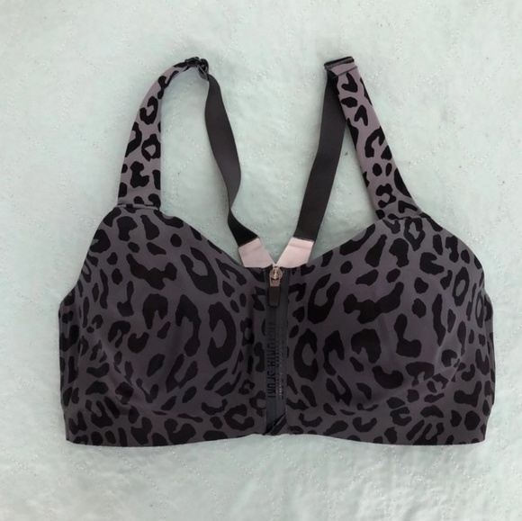 Victoria's Secret Other - Victorias Secret Incredible Knockout bra 38D Victoria's Secret Other - Victorias Secret Incredible Knockout bra 38D